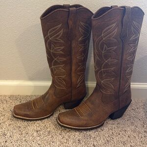 Ariat Women’s Boot.